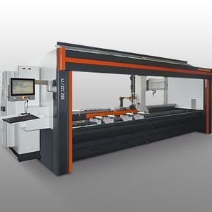 centro di lavoro CNC 3 assi 1