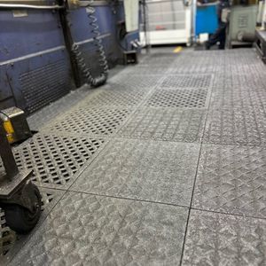 mattonella di pavimentazione in PVC