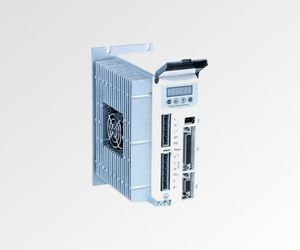 servo-variatore a 3 fasi
