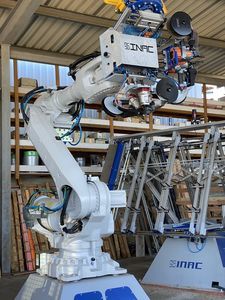 Linea di pallettizzazione e imballaggio robotizzata