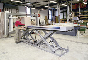 tavola elevatrice a doppio pantografo in tandem