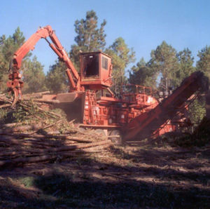 abbattitrice forestale su carrello motorizzato