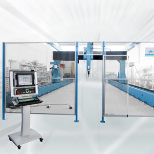 centro di lavoro CNC 5 assi