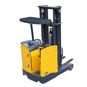 carrello elevatore retrattile elettrico