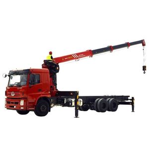 gru montata su camion