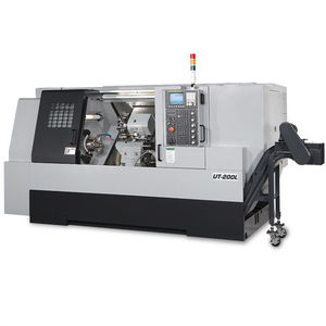centro di tornitura CNC