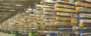scaffalatura per magazzino di stoccaggio