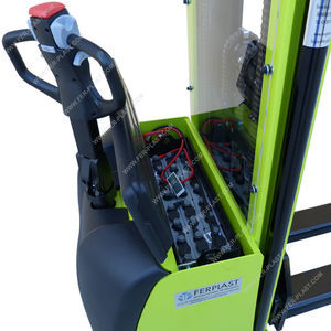carrello elevatore elettrico