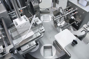 macchina per imballaggio automatica