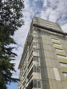 Piattaforma autosollevante monoalbero