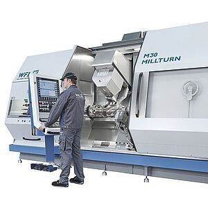 centro di tornitura-fresatura CNC