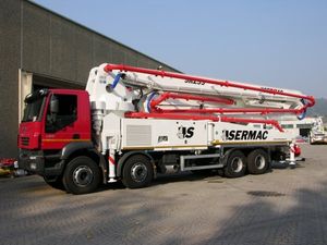 pompa autocarrata per calcestruzzo per cantiere 1