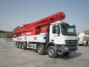 pompa autocarrata per calcestruzzo per cantiere 1