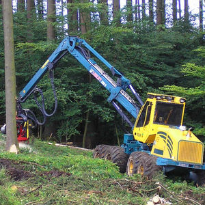abbattitrice forestale gommata