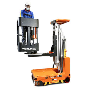piattaforma a sfilo verticale semovente