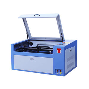macchina per incisione laser