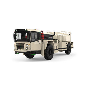 betoniera con motore diesel