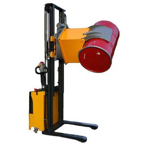 accatastatore con rotazione di fusto 1
