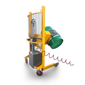 accatastatore con rotazione di fusto