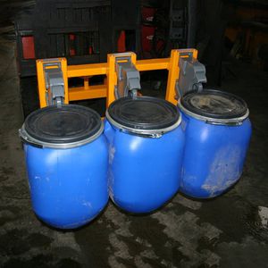 pinza per movimentazione per fusti 1
