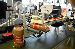 macchina di etichettatura semiautomatica 1
