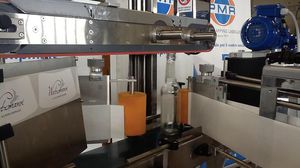 macchina di etichettatura automatica 1
