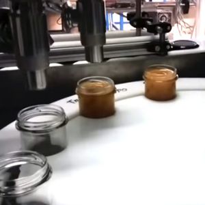 riempitrice tappatrice volumetrica