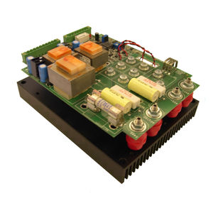 regolatore di tensione automatico