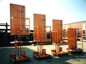 piattaforma a sfilo verticale mobile