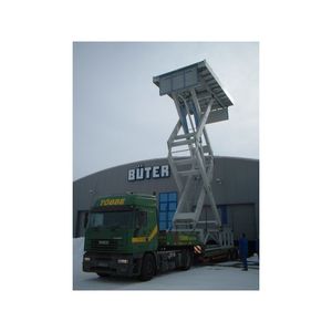 piattaforma elevatrice a forbice mobile