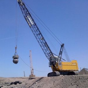 elettromagnete di sollevamento per movimentazione di rottami