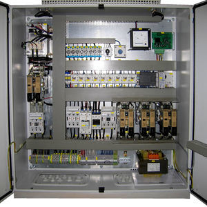 alimentatore elettrico ad armadio