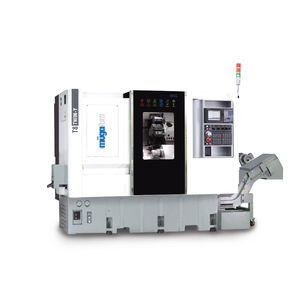 centro di tornitura CNC