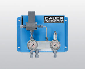 riempitrice ad uso industriale / non specificato / di bottiglie / automatica