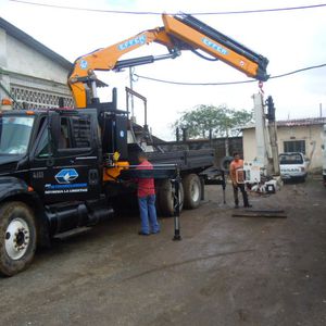 gru montata su camion