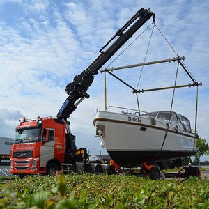 gru montata su camion 1
