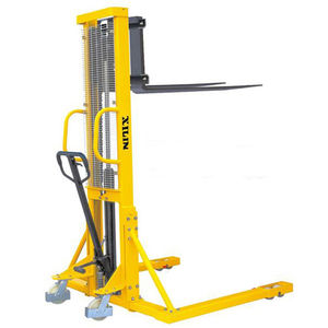 accatastatore manuale 1