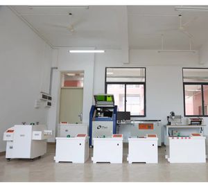 macchina di prototipazione per PCB
