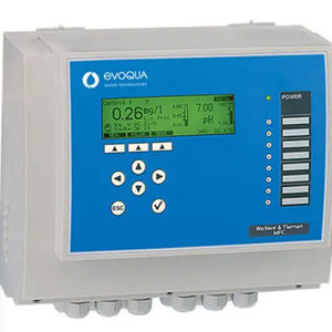 controllore multiparametrico per l'analisi dell'acqua 1