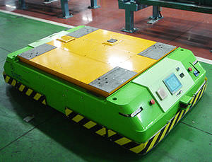 veicolo a guida automatica per movimentazione