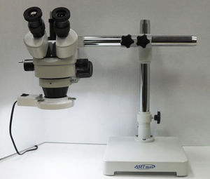microscopio ad alta definizione / per ispezione / trinoculare / con zoom