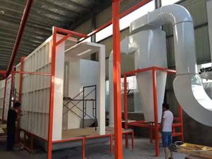 cabina di verniciatura a polvere inerziale