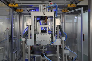 macchina di assemblaggio automatica 1