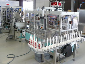 macchina di assemblaggio automatica 1