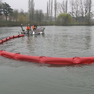 barriera anti-inquinamento per olio