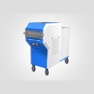 macchina per pulizia laser