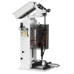 macchina avvitatrice automatica