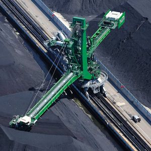 stacker reclaimer con braccio 1