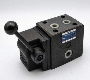 distributore idraulico a cassetto