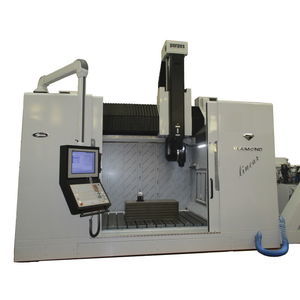 centro di lavoro CNC 3-5 assi